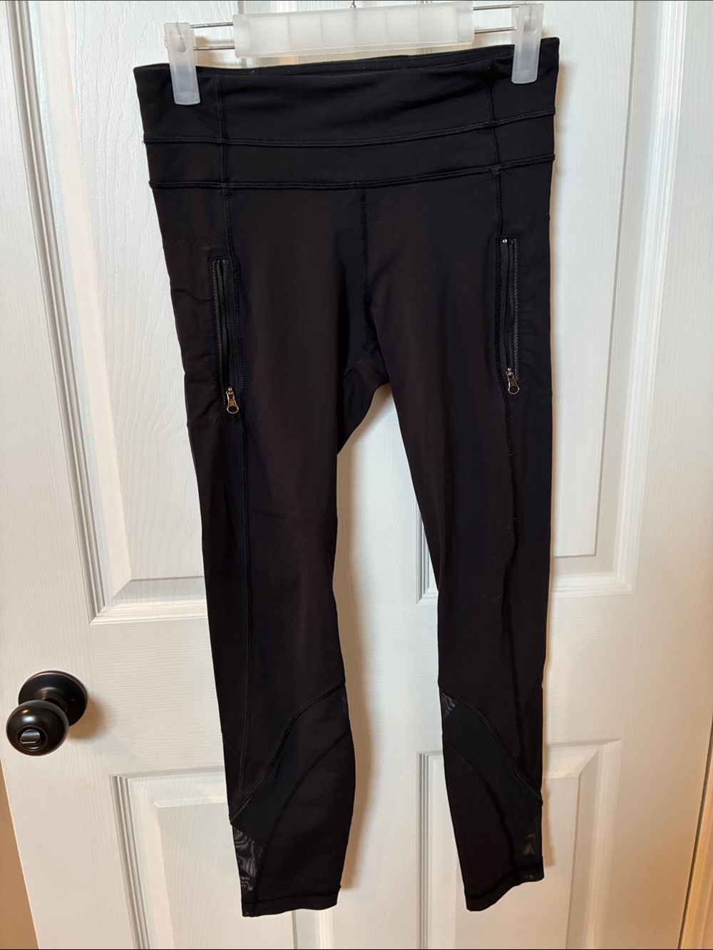 Lululemon Black Leggings with Mesh Sz 4